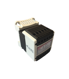 TRANSFORMADOR SEGURIDAD FOCOS PISCINA ESPECIAL LED 100VA CLASE I